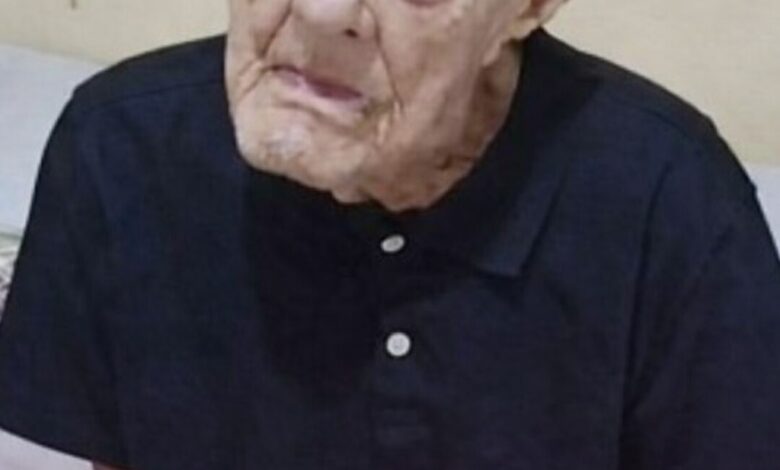 Ältester Mann der Welt (113 Jahre) enthüllt das unerwartete Geheimnis seines langen Lebens! - BuzzDay